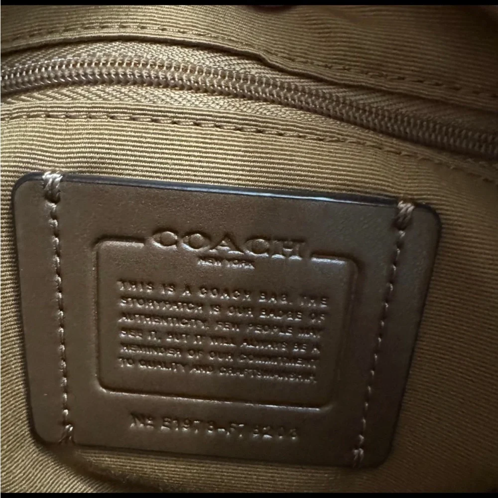 Coach Vandal Gummy Bear Zip Top Tote